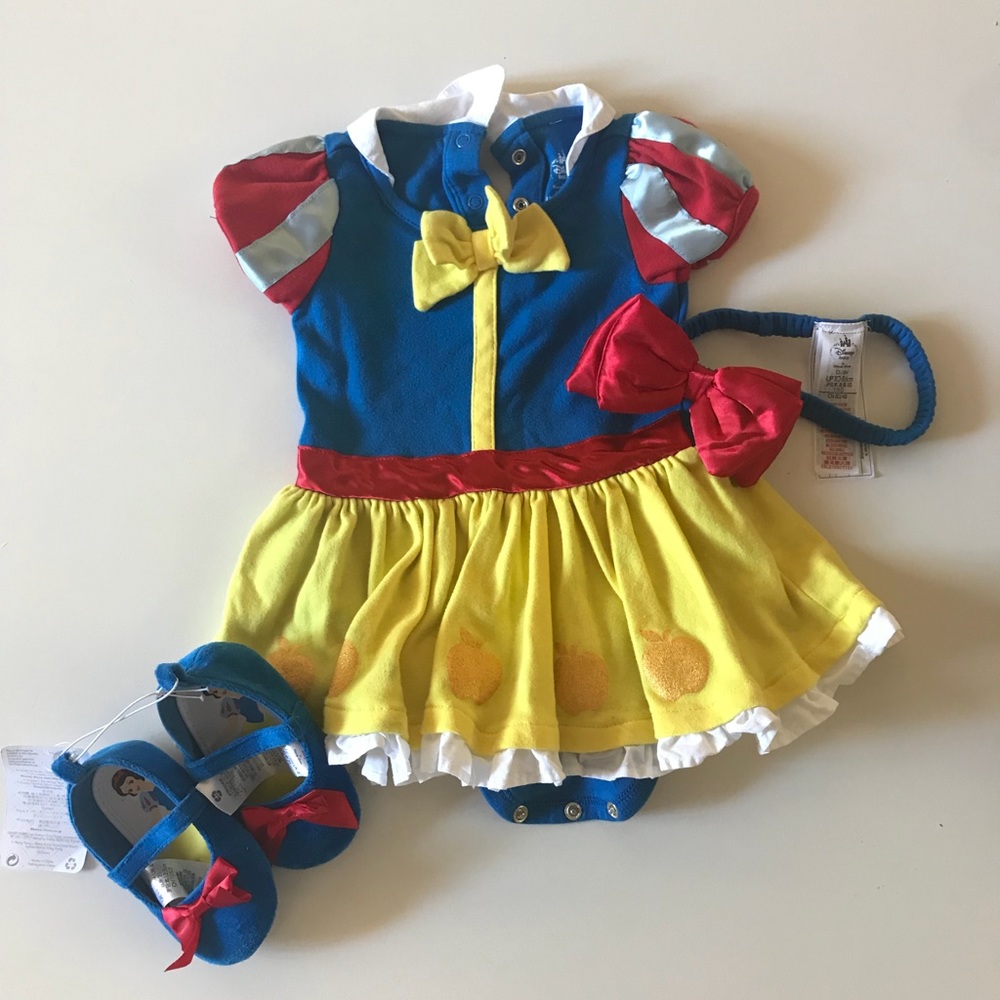 Disney Snow White costume Halloween!